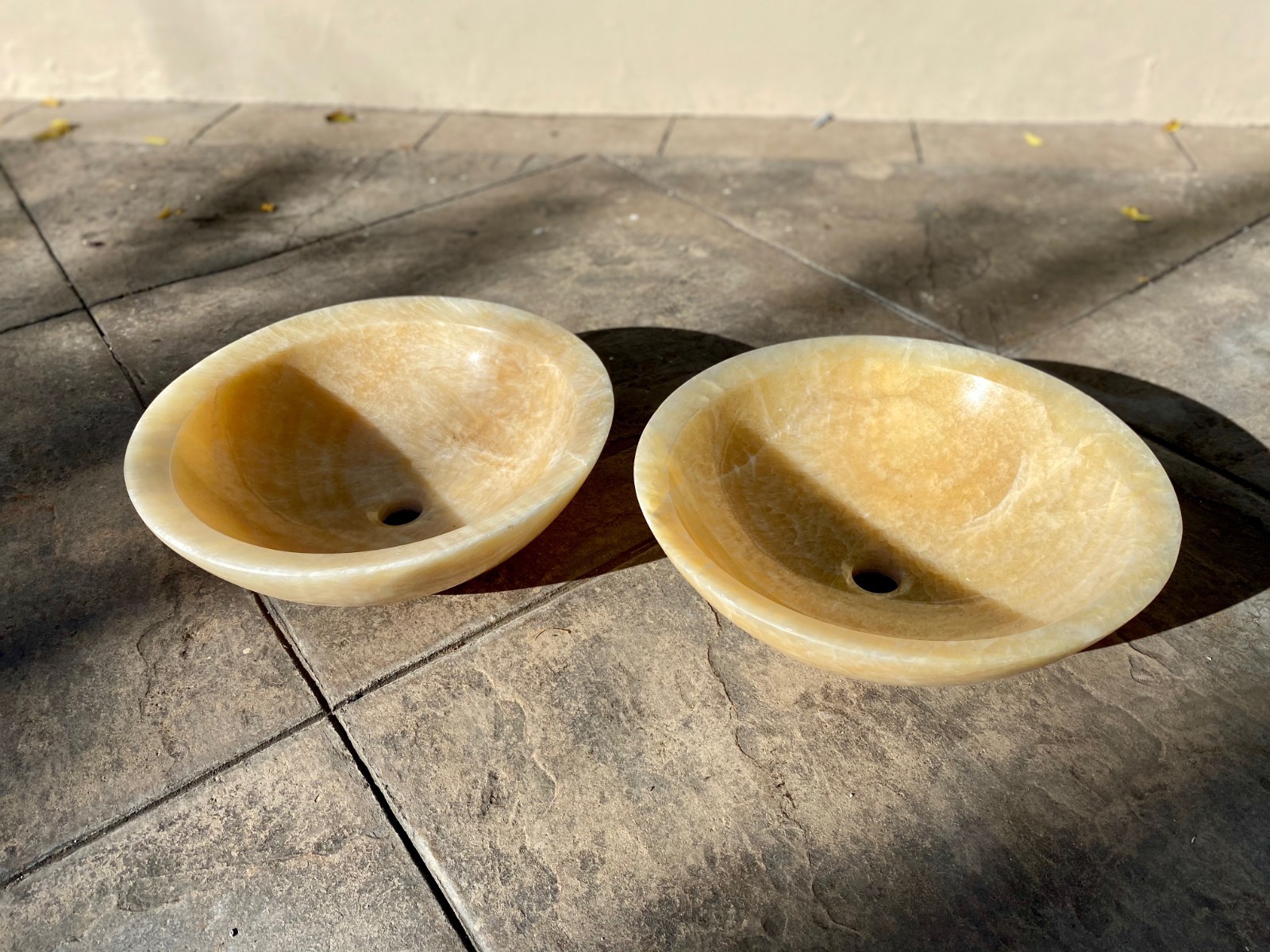 Creamy translucient natural stone round sinks gallery