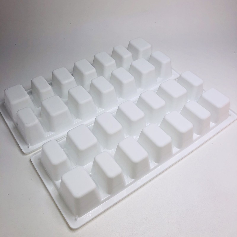 Stacking Ice Cube Trays Strong Plastic White 14 Holes Each ( 2 Trays & Free Ship gallery