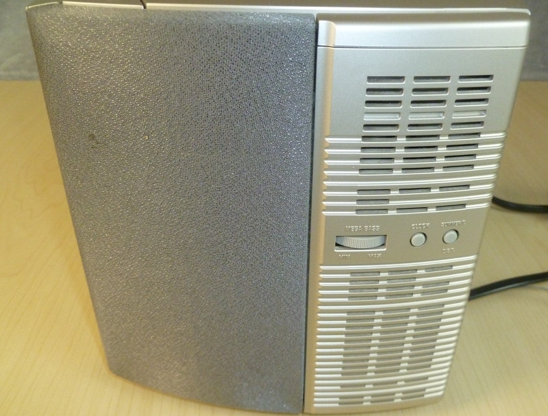 Sony ICF-CD863V DREAM MACHINE FM/AM CD Player Alarm Clock Radio Works Great gallery