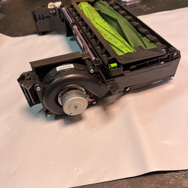 Roomba Combo j9+ Cleaning Head Module Suction Motor Water Pump Complete Tested gallery