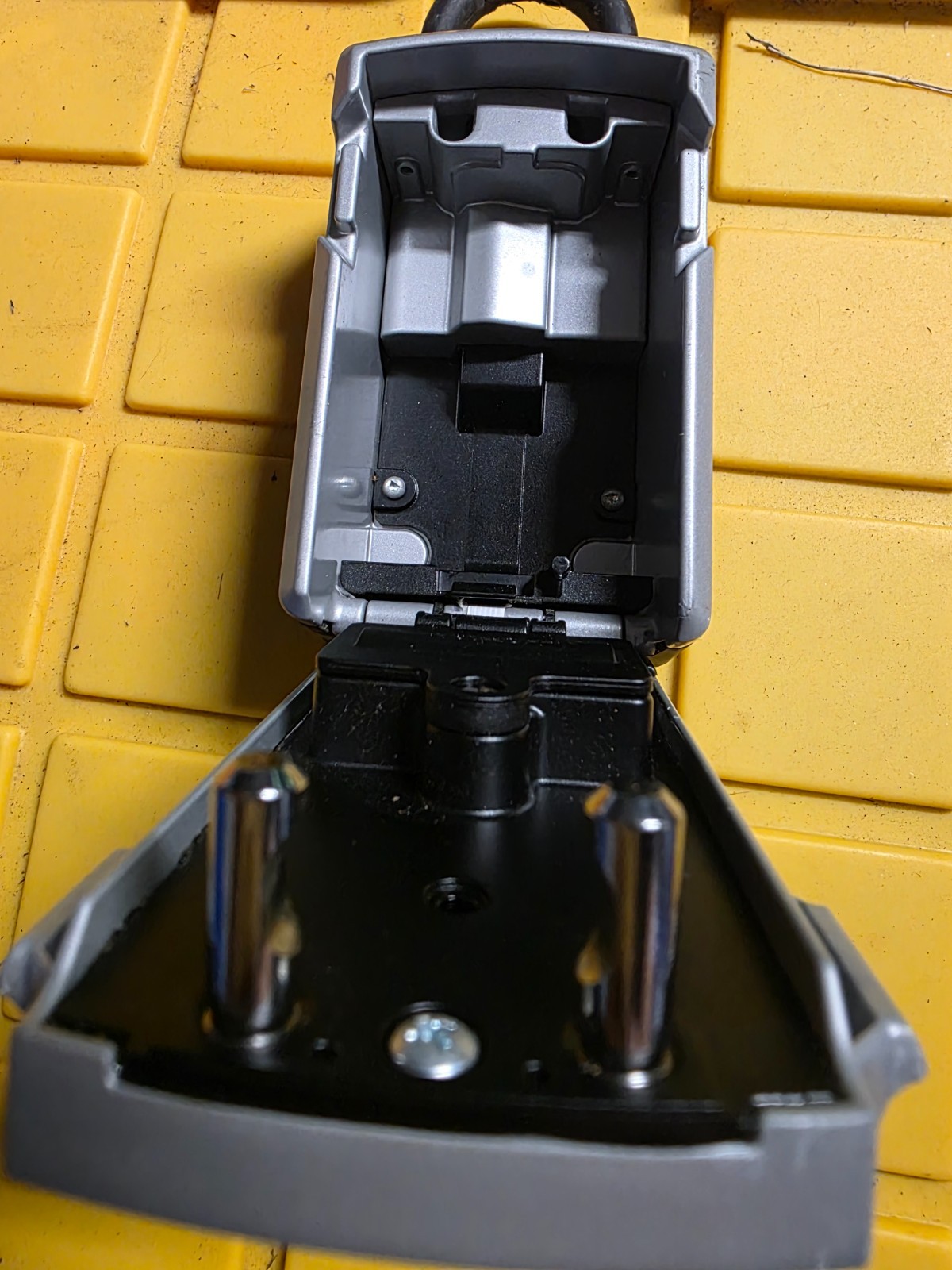 Master Lock Portable Bluetooth® Lock Box for Keys, Metal, 3-1/4 in — 7-13/64 in gallery