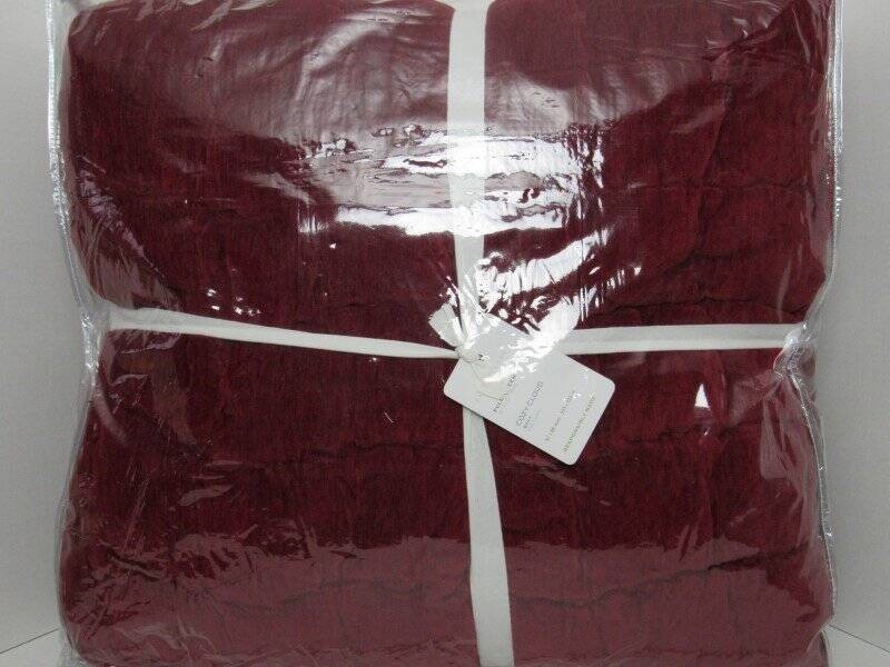 Pottery Barn Cloud Handcrafted Full Queen Quilt 92" x 88" Ruby Color NWT gallery