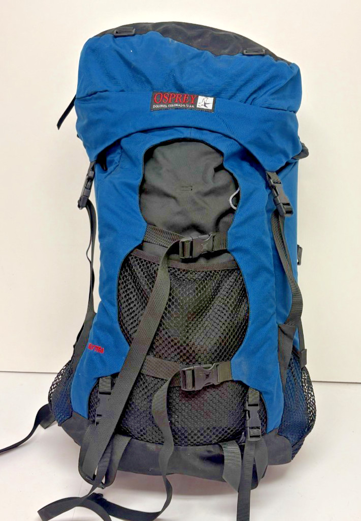 Osprey Elytra Large Capacity Internal Frame Backpack Blue Women’s S/M GREAT