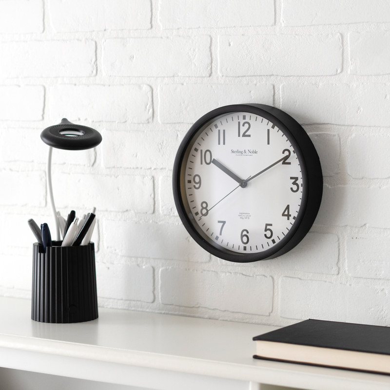 NEW 8.78" Basic Indoor Analog Round Modern Wall Clock, Black (FAST SHIPPING) gallery
