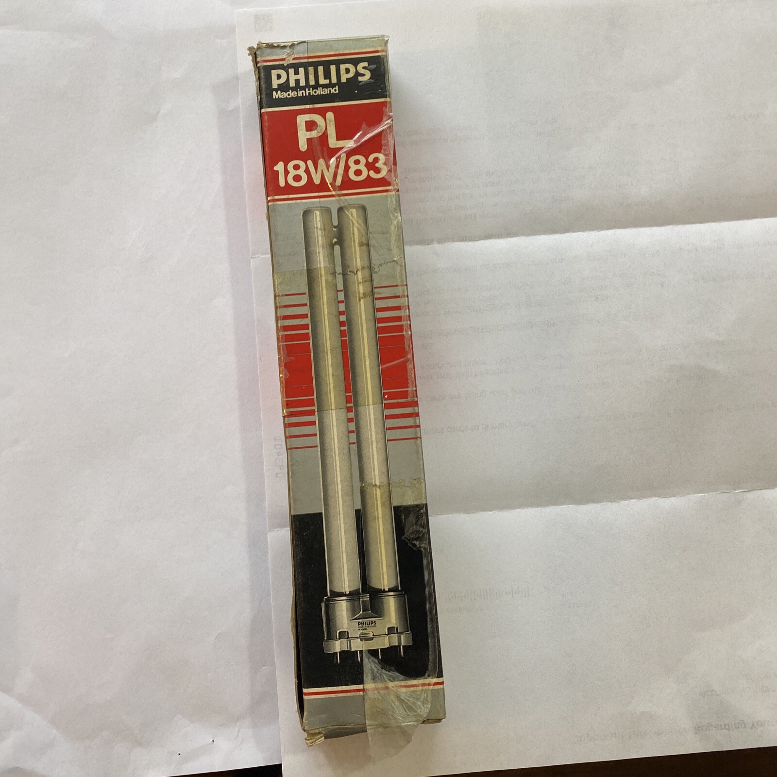 Philips PL18W/83 18W 4 Pin Compact Fluorescent 2G11 Base Dimmable 52V gallery