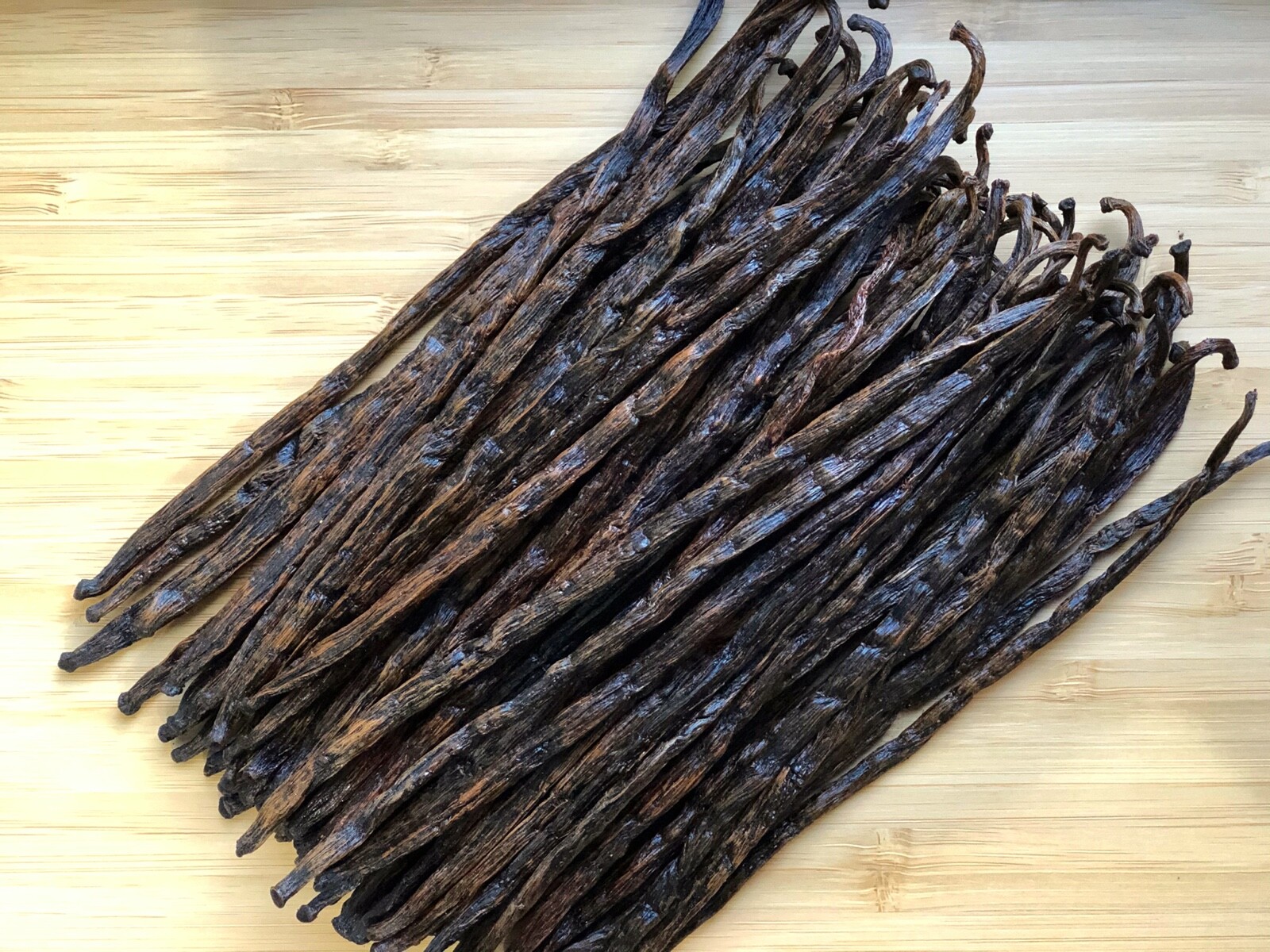 60 Madagascar Grade B Extract Grade Bourbon Vanilla Beans [5-6 inches] gallery
