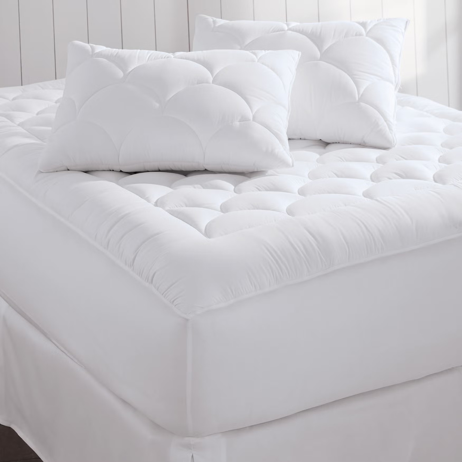 BrylaneHome Magic Cloud Bed Collection gallery