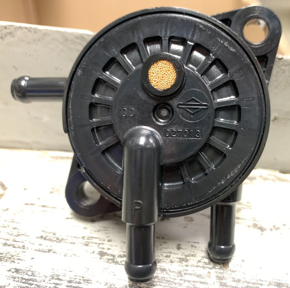New OEM Genuine Briggs & Stratton Mechanical Fuel Pump 808656 gallery