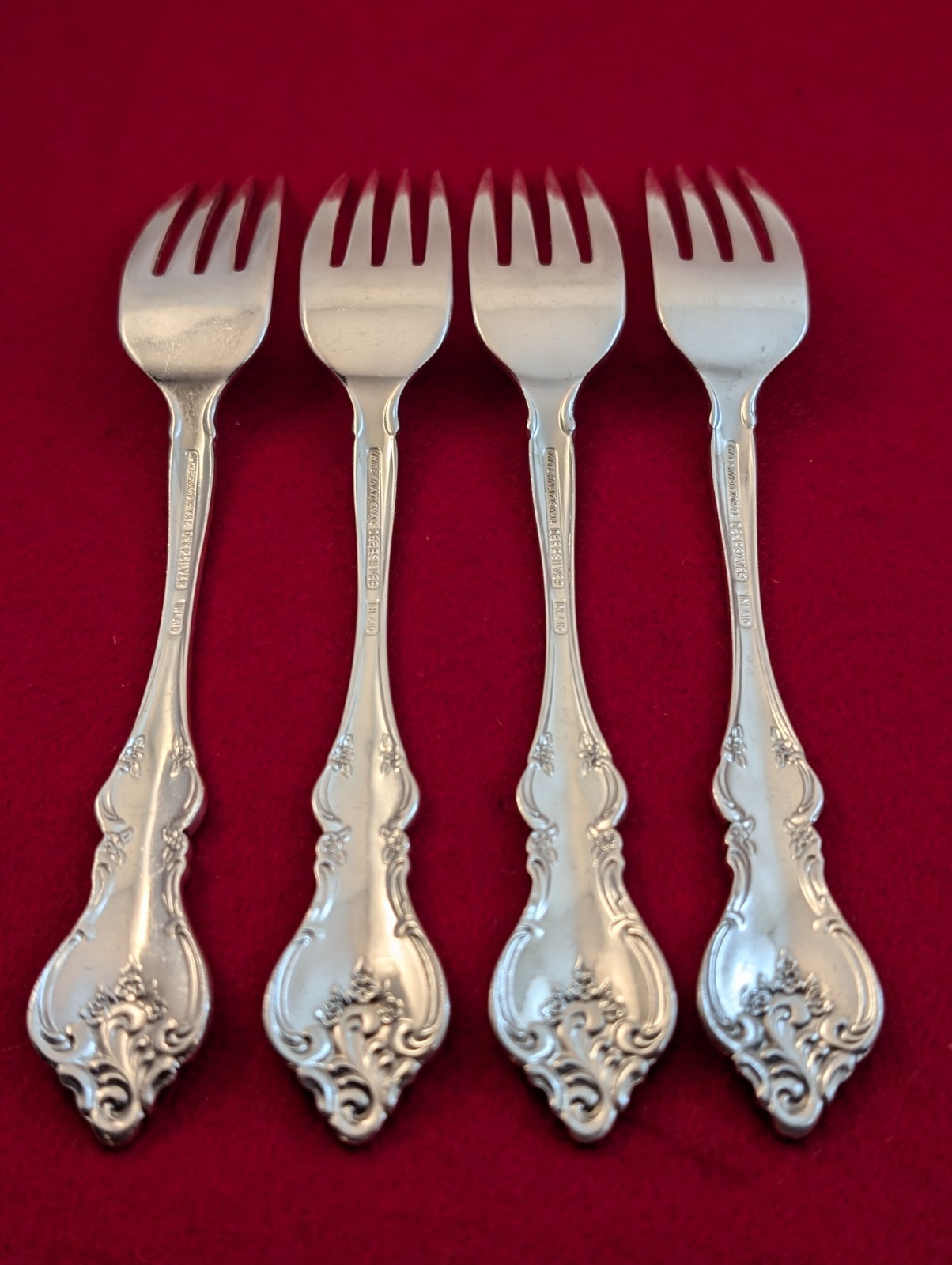 Set Of 4 International Deep Silver SilverPlate ORLEANS Dinner Forks 7 3/8" gallery