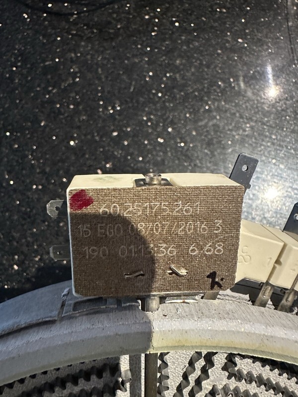 OEM Whirlpool Range Radiant Surface Element W10275048 gallery