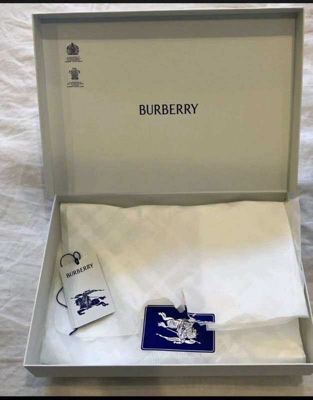 Authentic Burberry Medium Gift Box - 15" x 10”x 3” gallery
