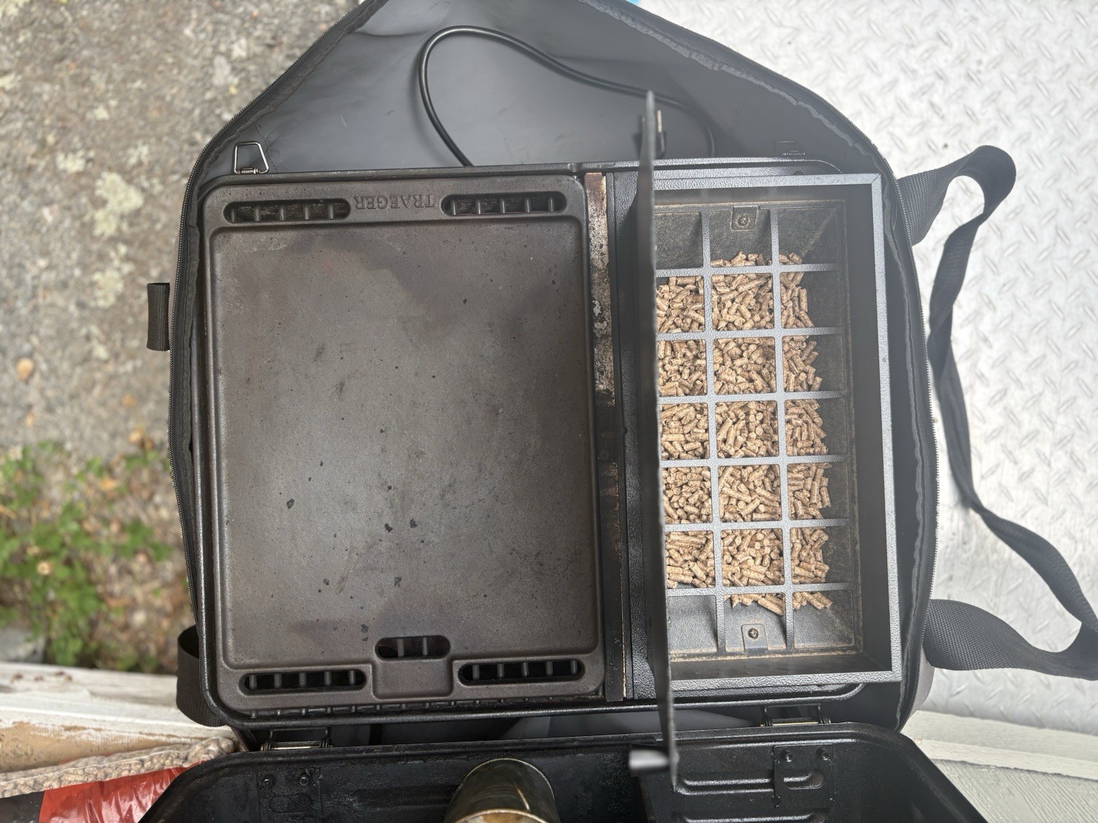 Traeger Ranger Portable Wood Pellet Grill gallery