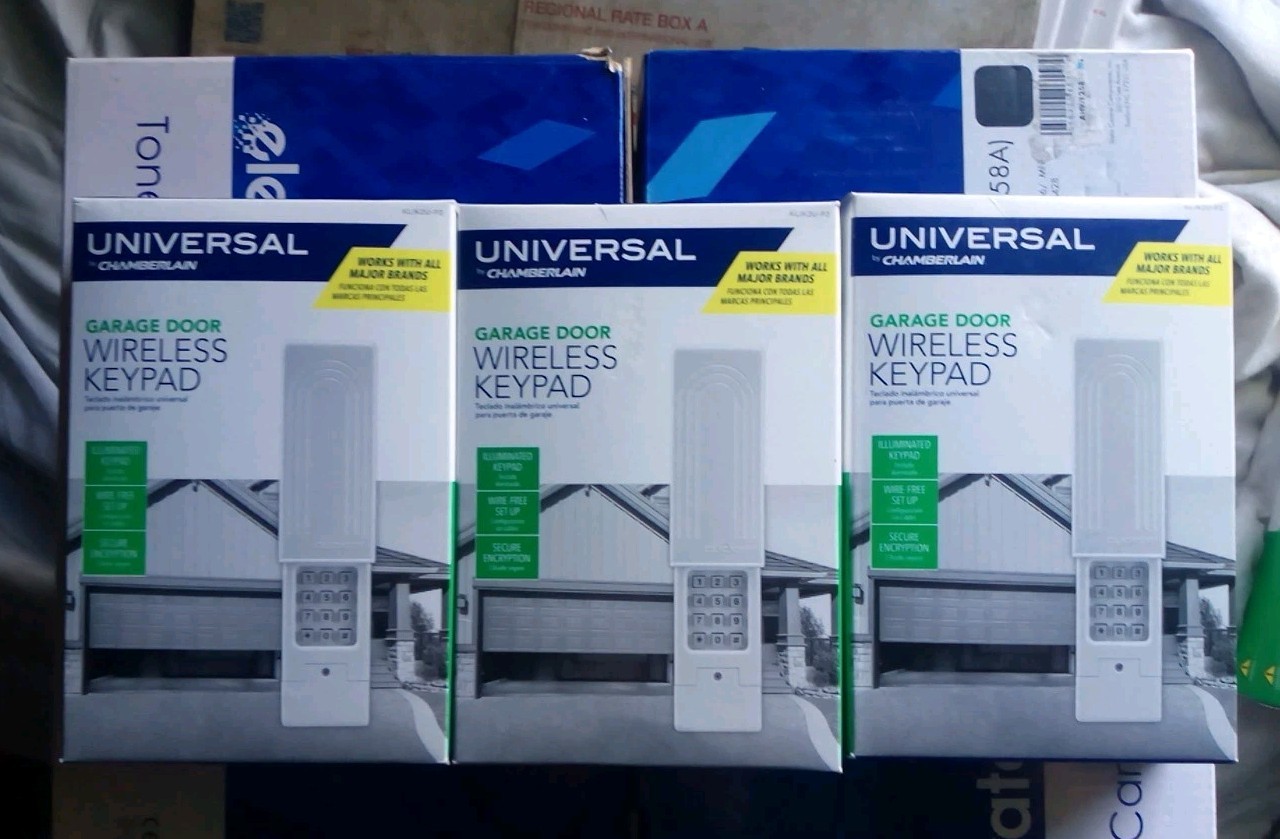 Chamberlain KLIK2U-P2 Universal Wireless Garage Door Keypad NEW gallery
