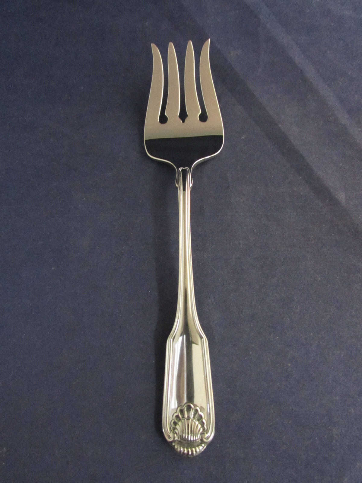 Oneida Stainless Flatware CLASSIC SHELL Serving Fork - CUBE Mark - MADE IN USA gallery