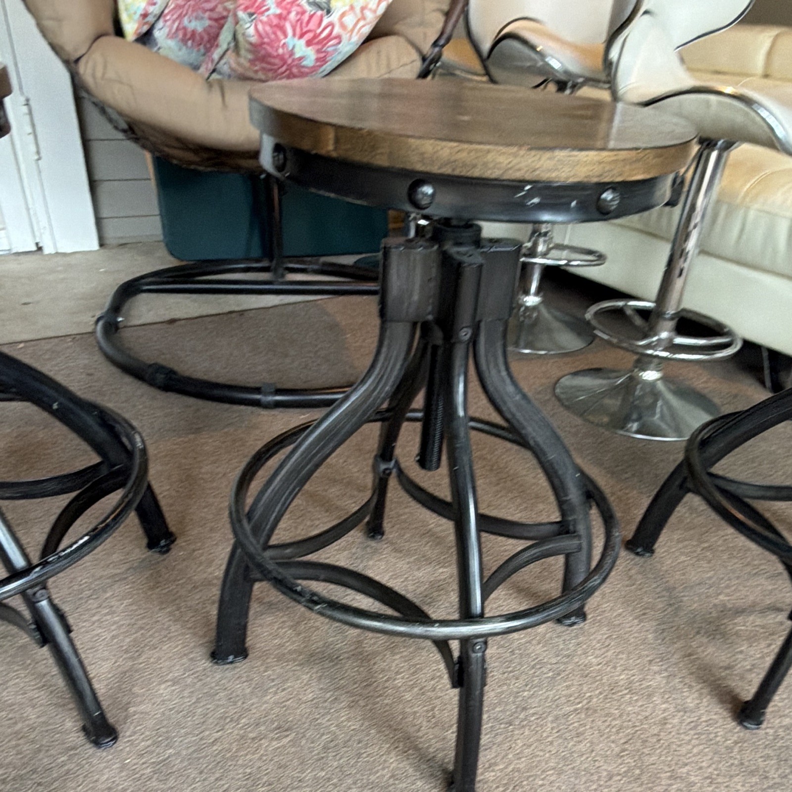 Set of 3 Swivel Adjustable Backless Bar Stools Round Wood Seat Black Frame gallery