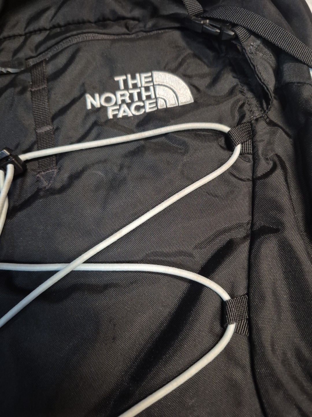 The North Face Borealis CHK3 Backpack! In Very Good Condition! 3