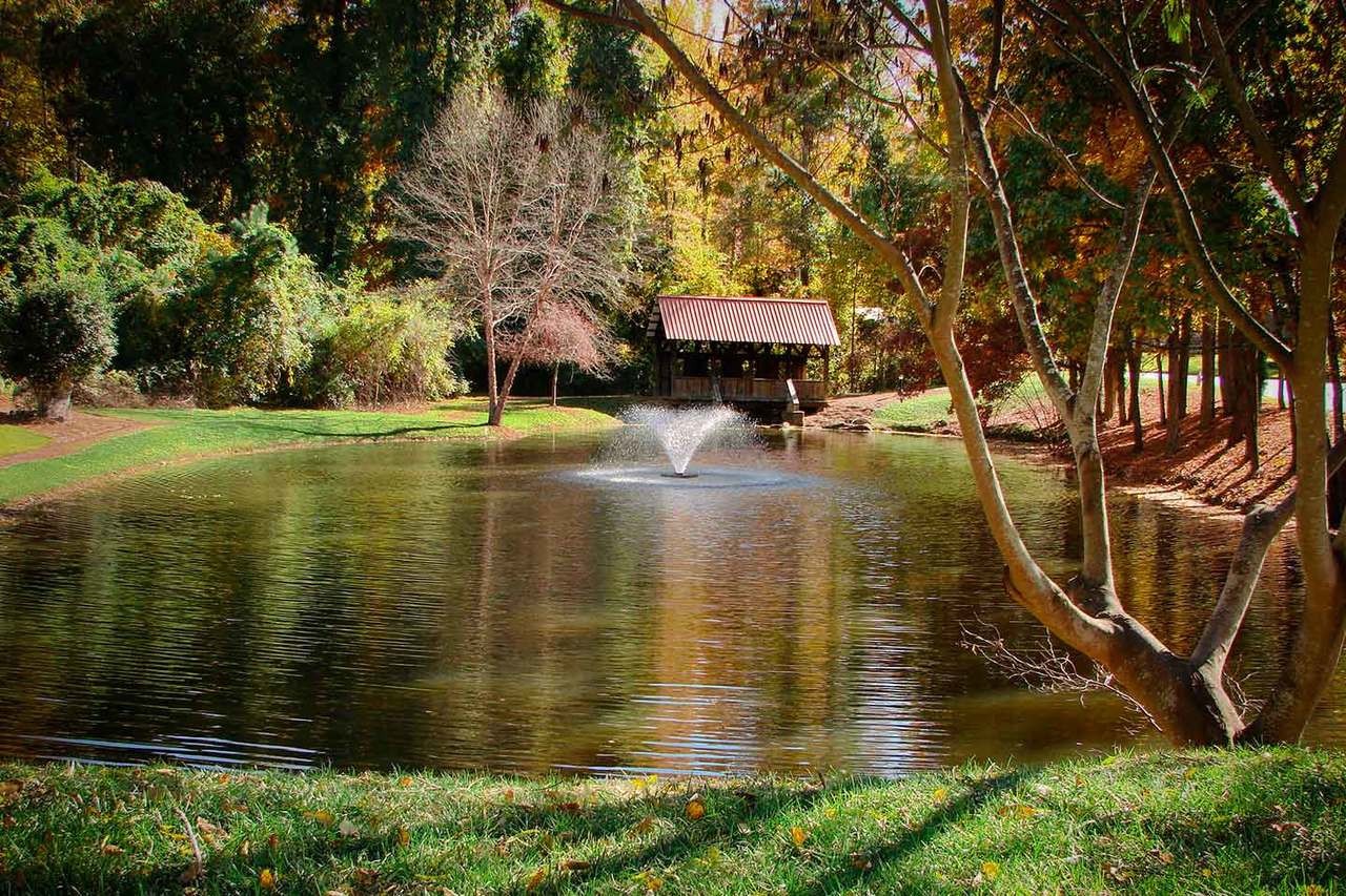 Scott DA - 20 Display Pond Aerator Fountain 1/2 HP 230V with 100 ft. Power Cord gallery