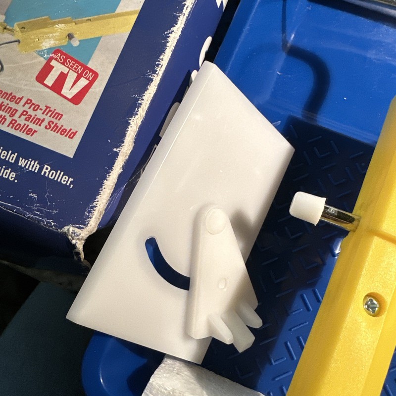 Pro-Trim Self Masking Paint Roller With Shield For Edges with Bonus Edger gallery