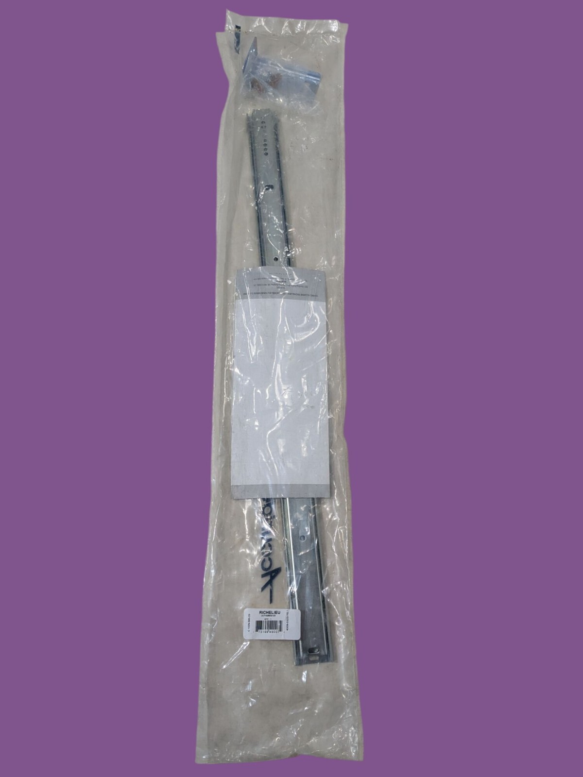 Accuride 21-7/8 In. Full Extension Center Undermount Ball Bearing Drawer Slide gallery