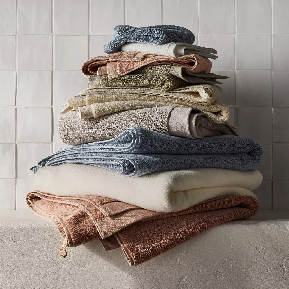 Modal Oversize Bath Towel Clay - Casaluna gallery