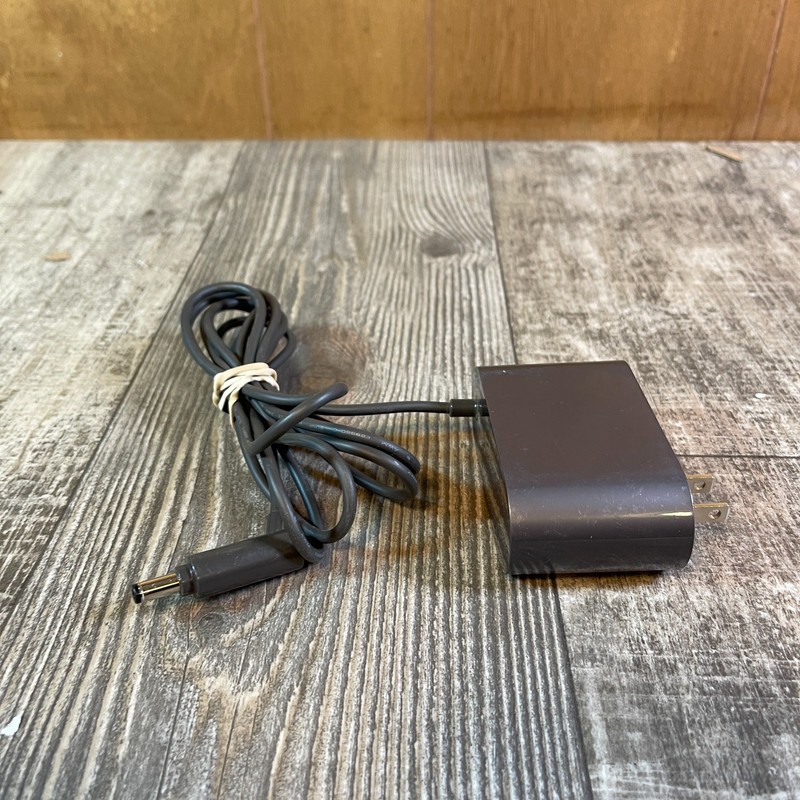 Original Dyson Battery Charger Wall Plug 210826-03 for Dyson V6, V7, V8 gallery