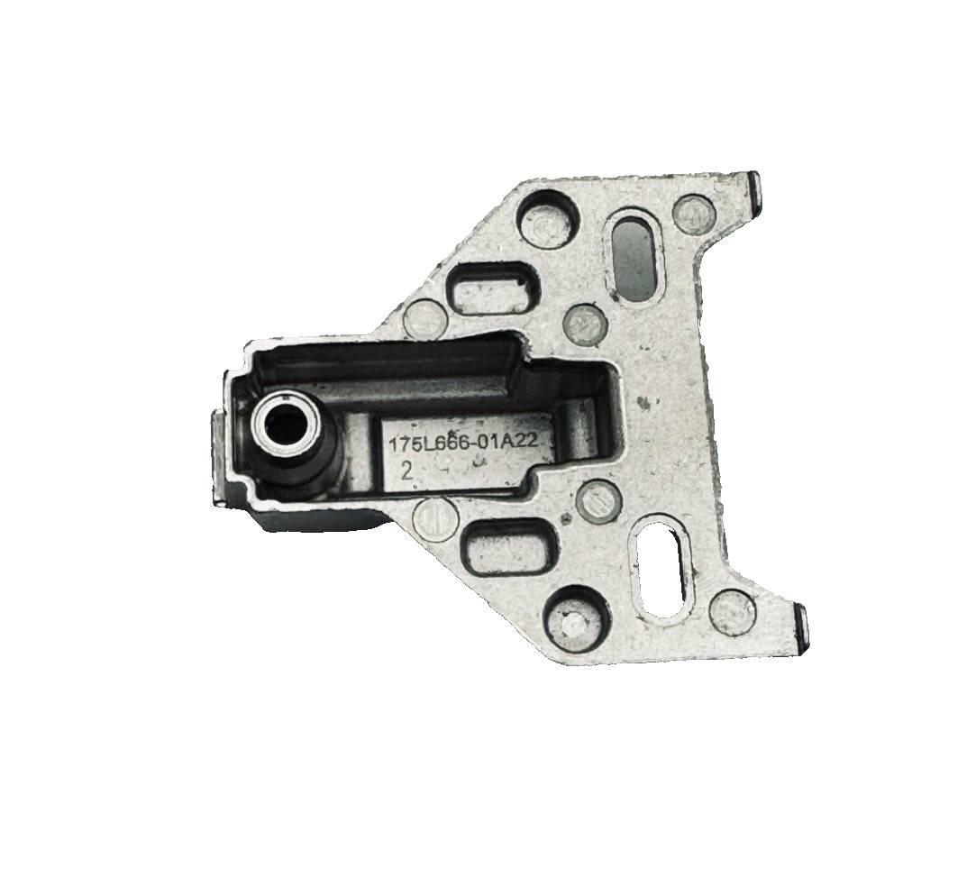Blum Face Frame Adapter Off-Center Mount Plate Screw-in 0mm - 175L6600.22 gallery