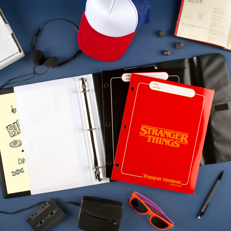 Mead Trapper Keeper STRANGER THINGS Binder [Creatures]: 12-0.19 in. x 11-1/4 in. gallery