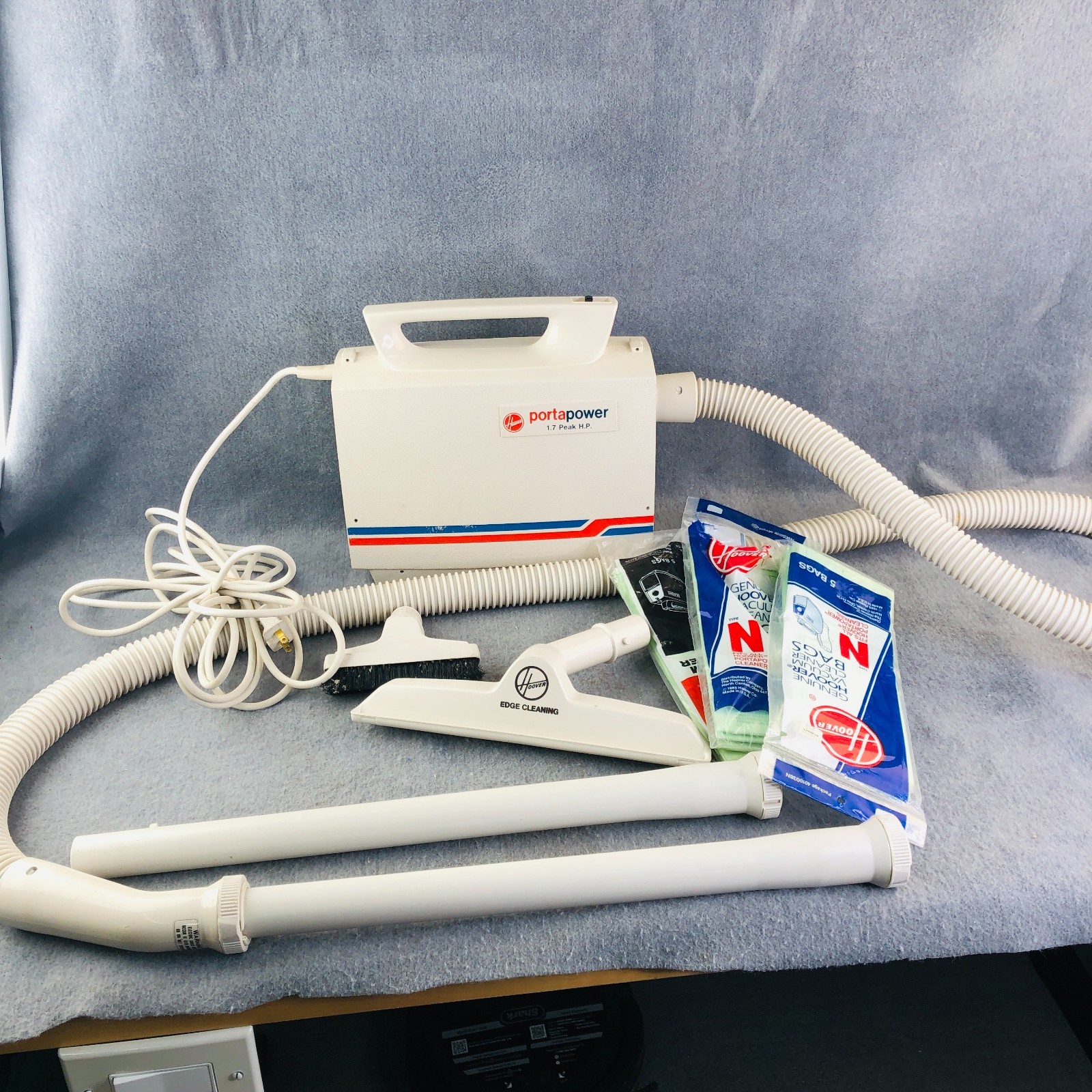 Hoover PortaPower Portable Canister Vacuum Cleaner S1075 With Accessories/Bags gallery