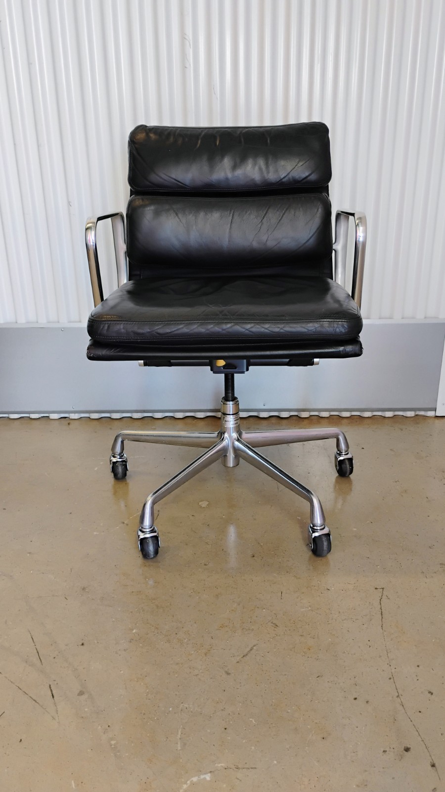 Authentic Herman Miller Eames Soft Pad Management Office Chair Black Leather gallery
