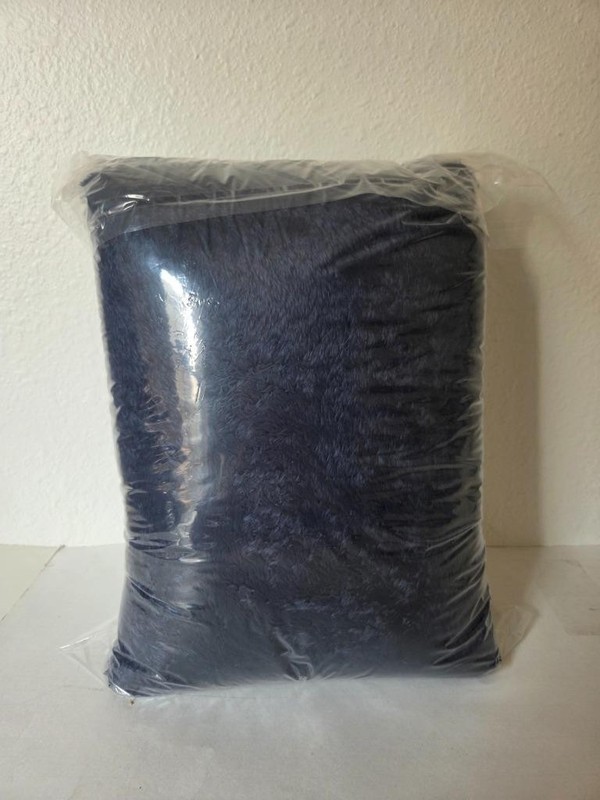 Swift Home Extra-Fluffy Long Pile Oversized Plush Faux Fur Throw Blanket gallery