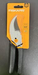 Fiskars Pruner Shears 5/8” Cutting Capacity Steel Blades And Shears NEW