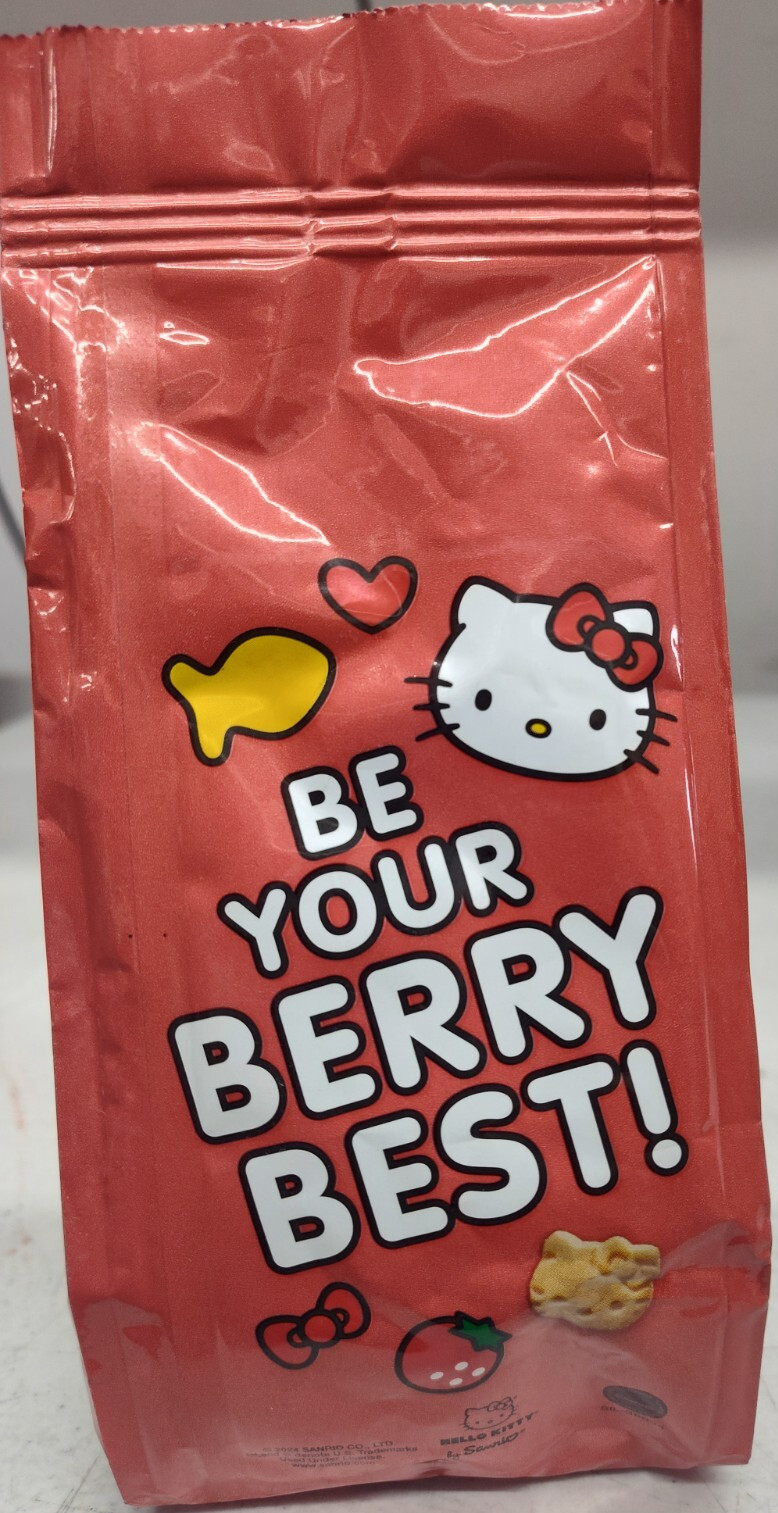 Hello Kitty Goldfish Limited Edition Strawberry Shortcake 6.1 Oz (BB: 05/24) gallery