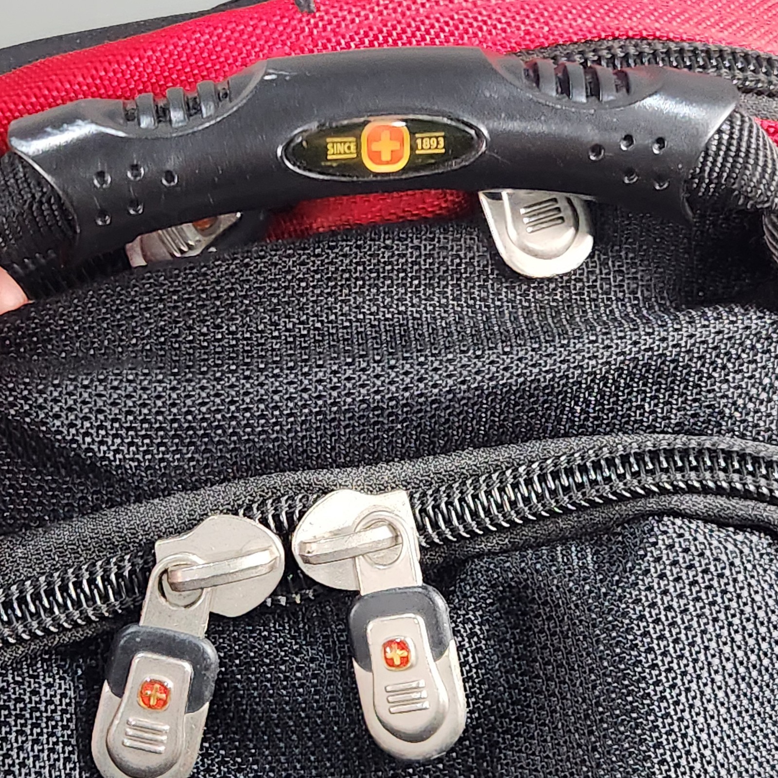 SWISSGEAR 1900 ScanSmart Laptop Backpack Red/Black EUC 3