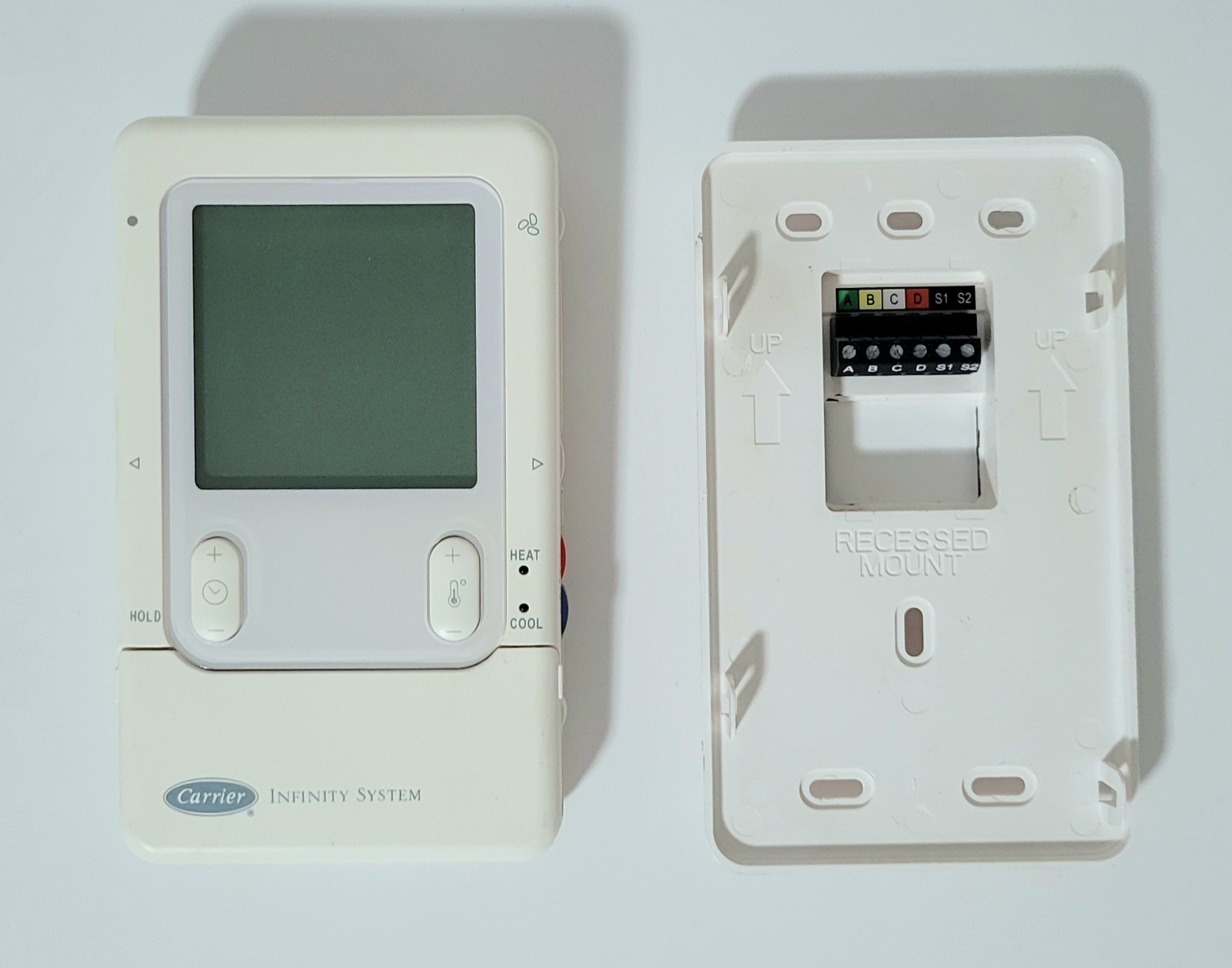Carrier Infinity SYSTXCCUID01 Digital Programmable Thermostat gallery