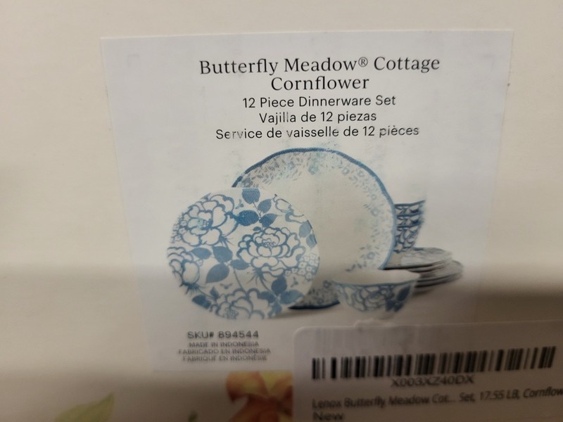 Lenox Butterfly Meadow Cottage 12-Piece Dinnerware Set, 17.55 LB, Cornflower gallery