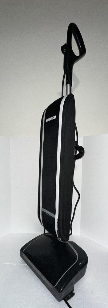 Oreck Elevate Command Upright Vacuum Cleaner - Tested And Works Perfectly!
