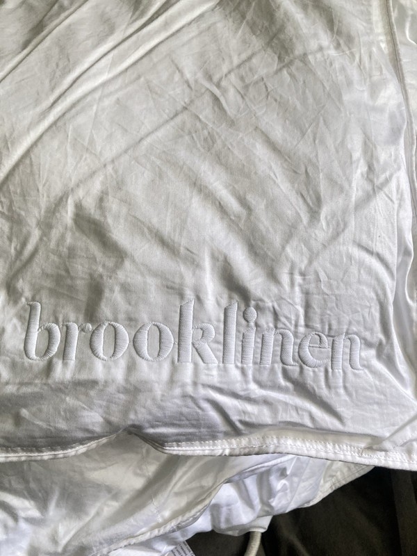 Brooklinen Queen /Full Down Alternative Comforter White 92”x96” 31oz Fill gallery