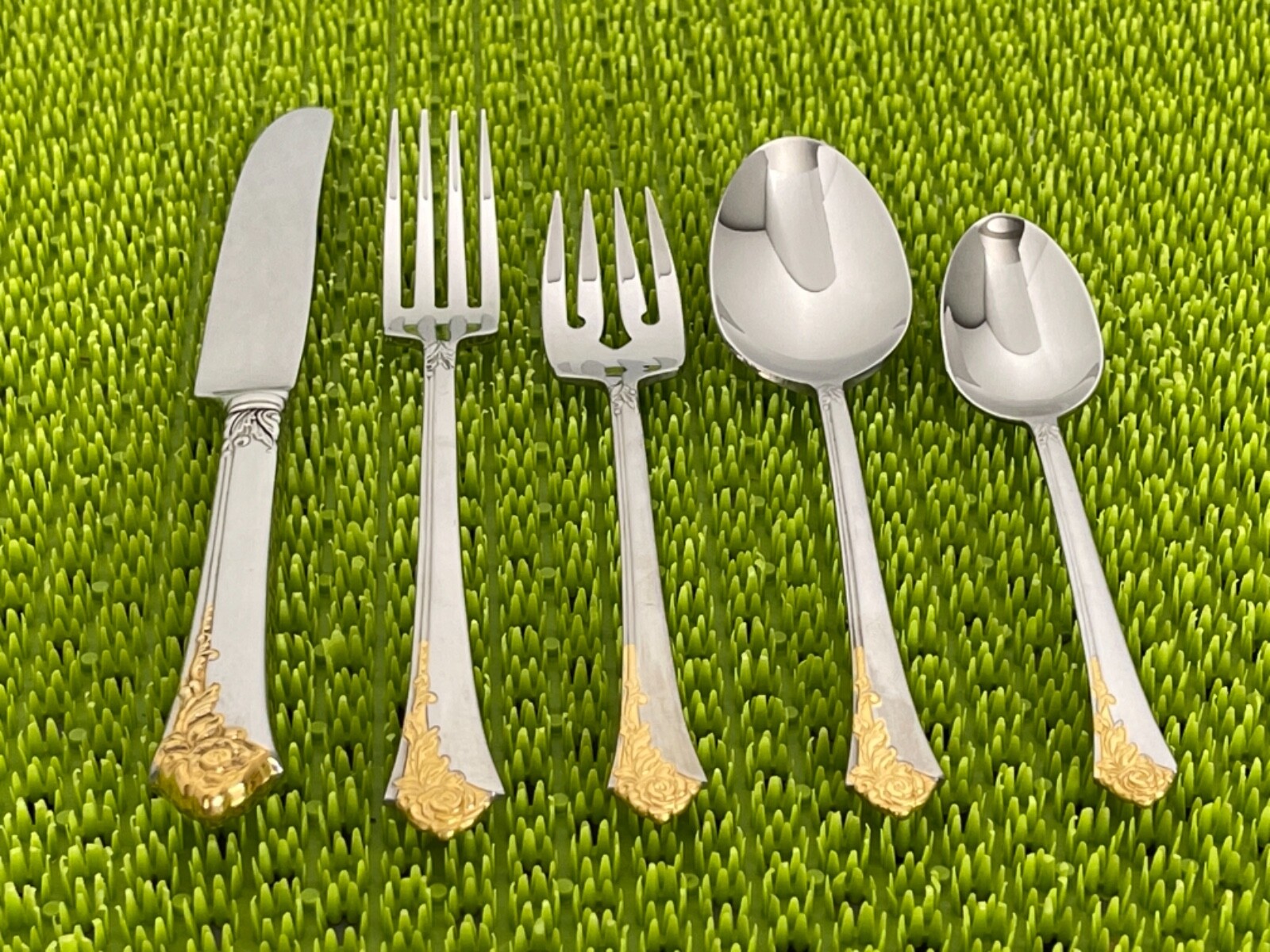 Oneida GOLDEN DAMASK ROSE Stainless Heirloom Cube Flatware SMART CHOICE A5VG gallery