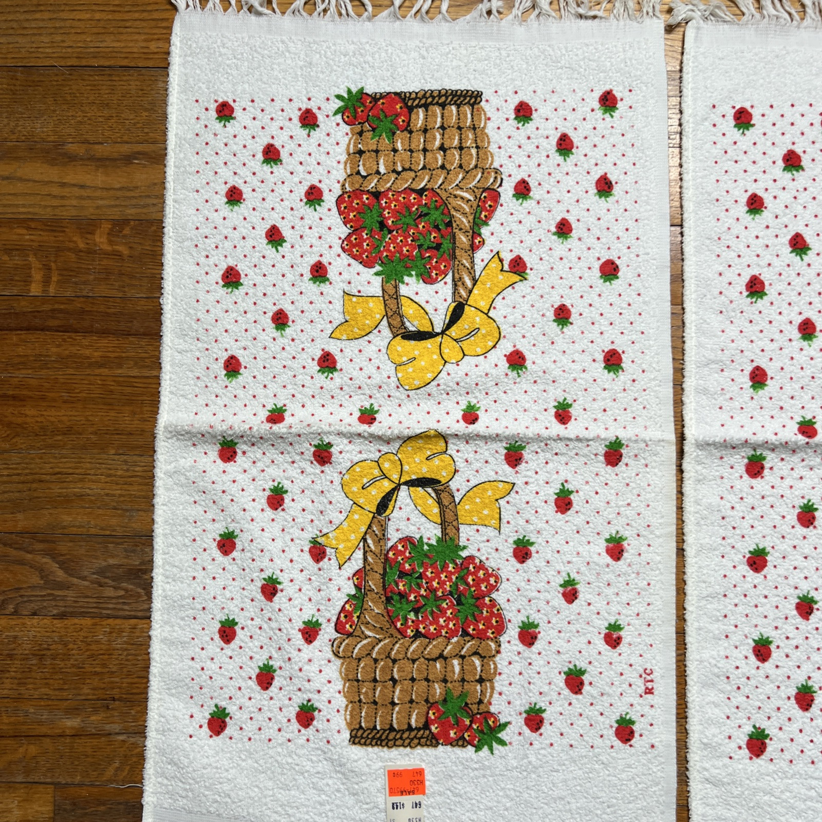 Strawberry Basket Fringed Dish Towel RTC Terry Cloth 14x24 Farmhouse VTG Set 2 gallery