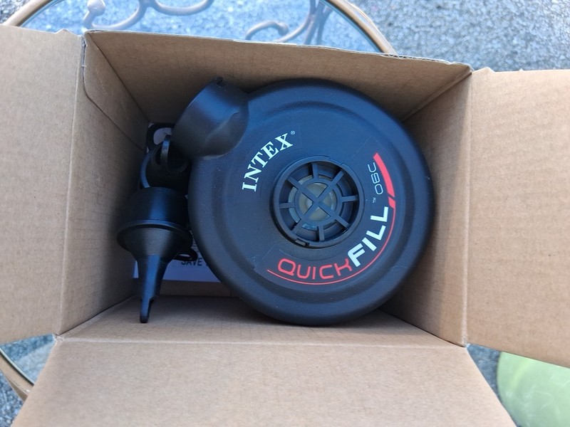 Intex Quick-Fill 6 “C” Battery Pump 68638E New gallery