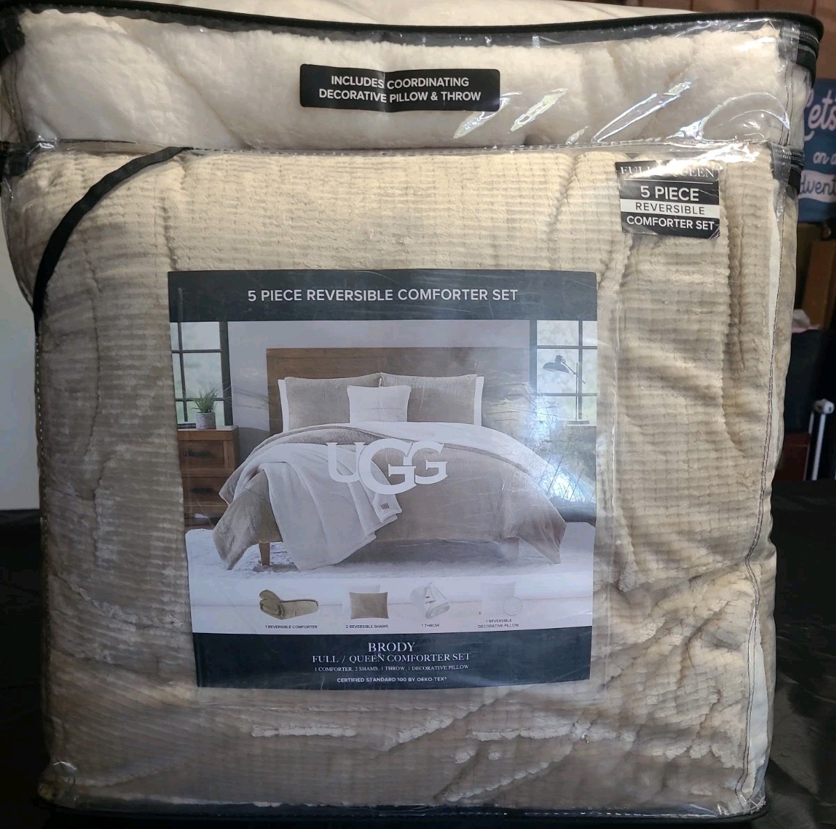 UGG Brody Full/Queen 4 Piece Reversible Comforter Set-Birch/Snow Missing 1 Sham gallery