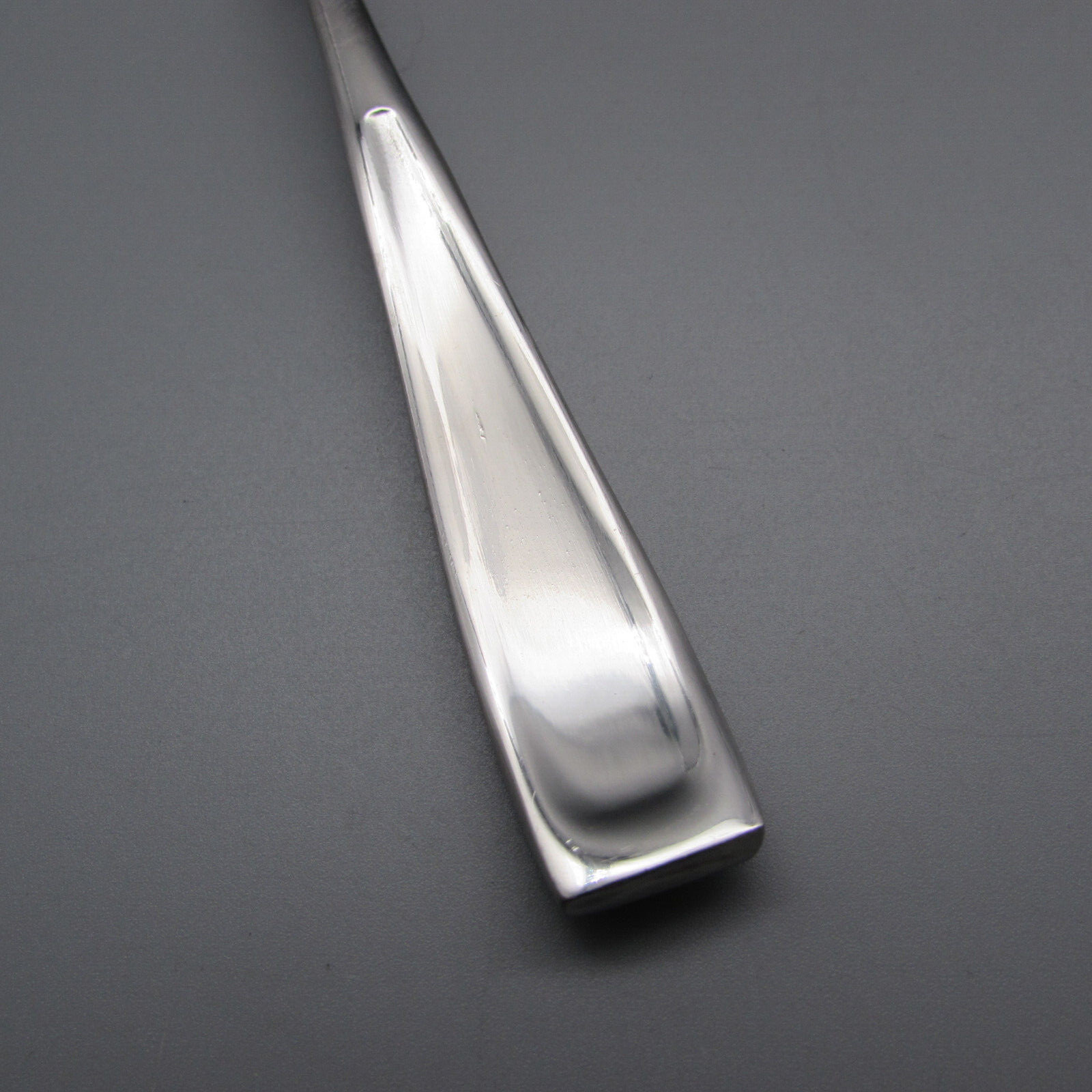 Oneida Stainless MODA (GLOSSY) Oval Soup / Place Spoons - Set of Twelve * (VIET) gallery