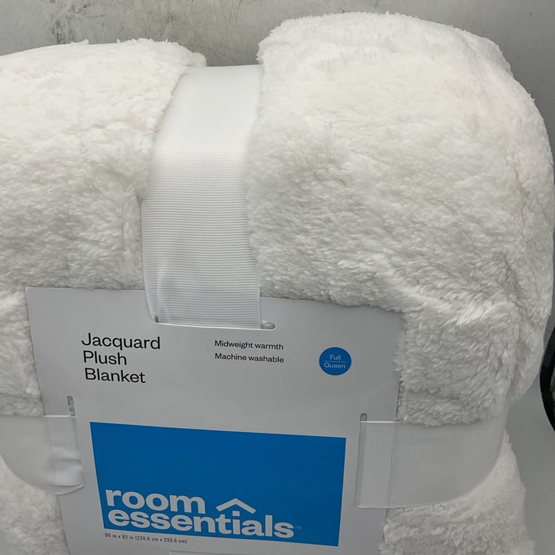 Room Essentials Full/Queen Jacquard Plush Blanket White 90in x 92in gallery