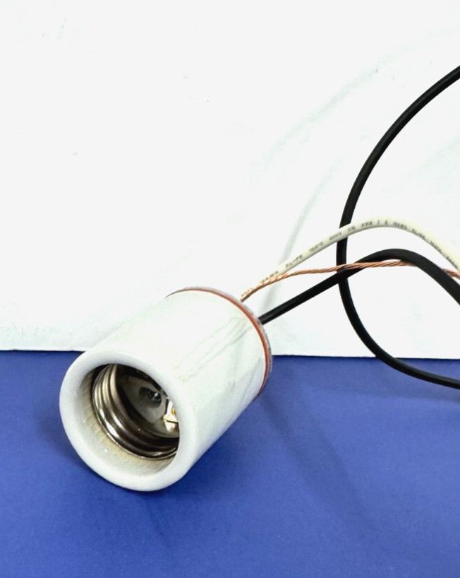 Keyless Glazed PORCELAIN SOCKET 1/4 IP Cap w/Set Screw 660W 250V NEW 80-1113 gallery