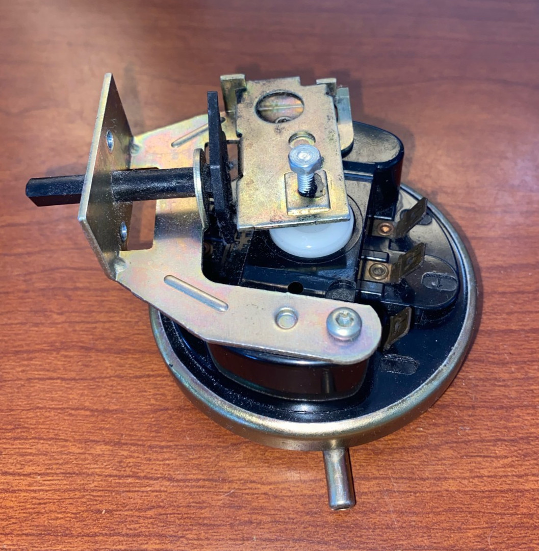 FRIGIDAIRE ELECTROLUX WASHER WATER LEVEL PRESSURE SWITCH PART# 146046-000F gallery