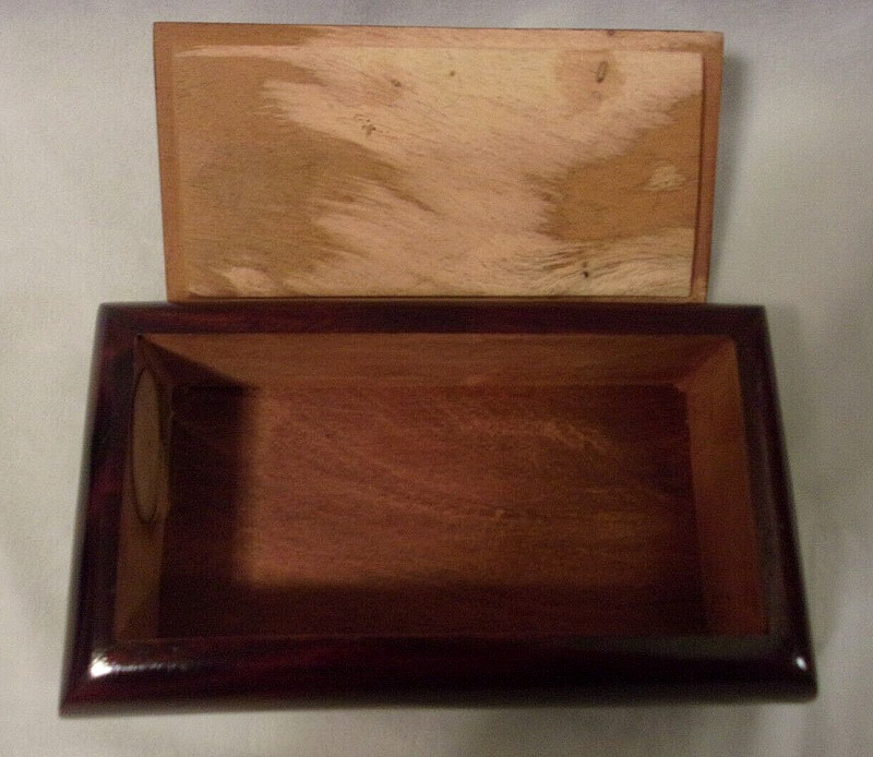 HANDCRAFTED VINTAGE SOLID WOOD KEEPSAKE BOX - Cherrywood Lacquer Finish gallery
