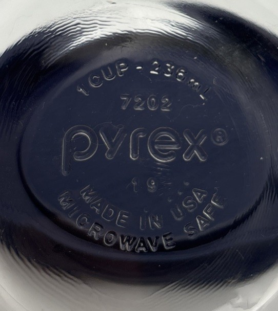 Pyrex (#7202) 1 Cup / 236 mL Round Glass Container w/ Blue Lid Set of 4 PreOwned gallery