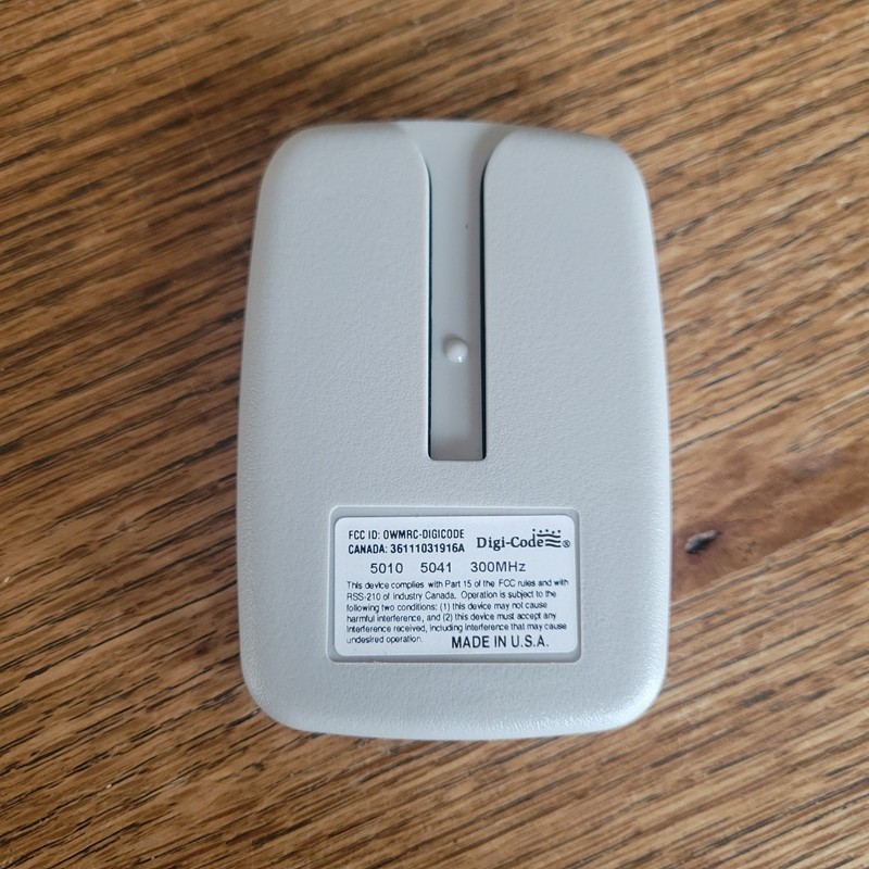 Digi-Code 5010 300MHz 10 Dip Switch Remote Control Multicode Stanley MCS308911 gallery