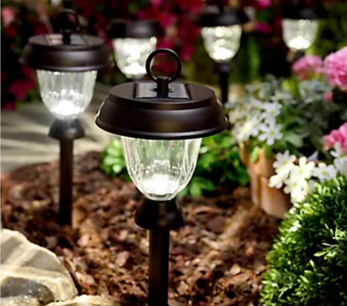Energizer 8 Pack 3-in-1 Solar Pathway Lights with 360-degree 15 Lumen gallery