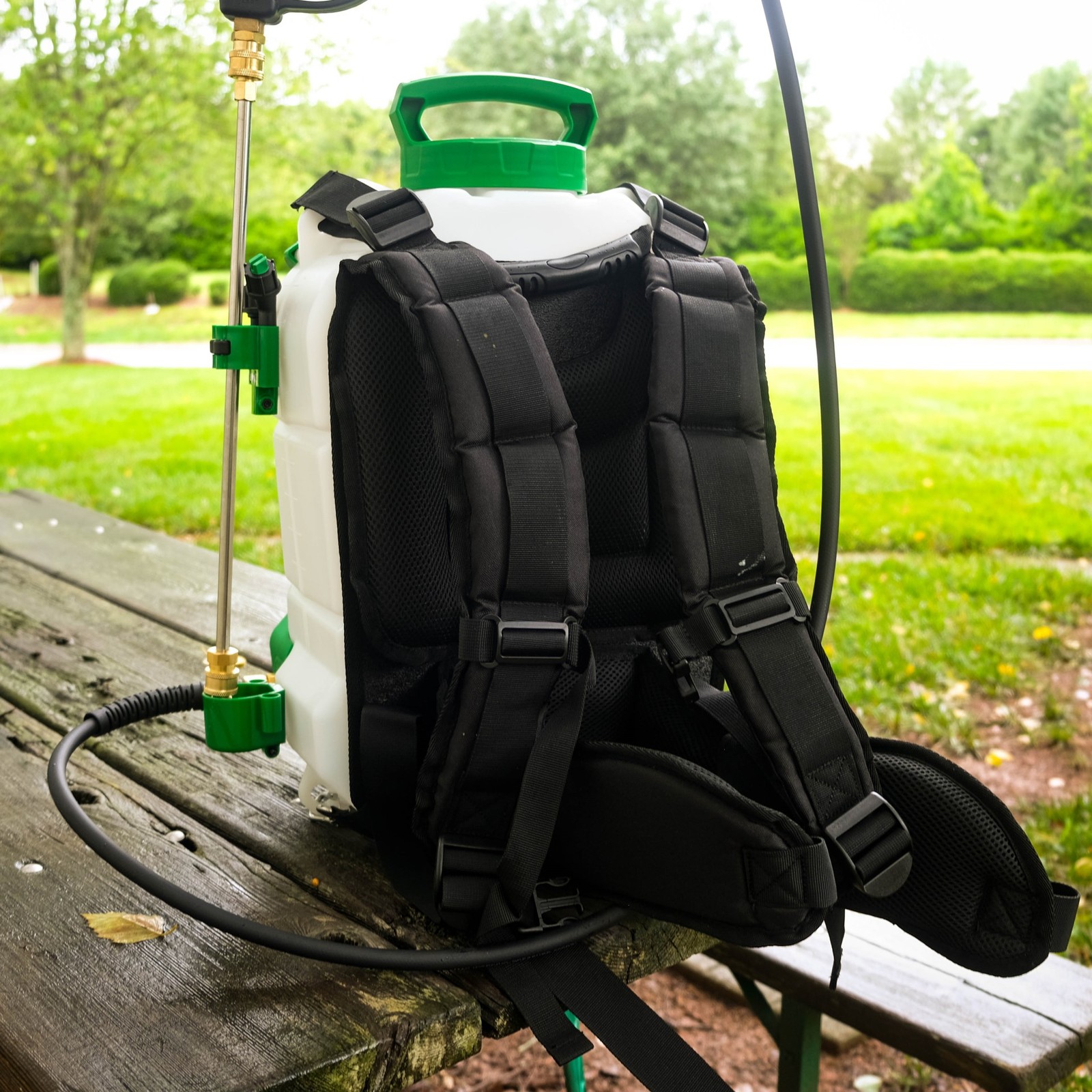 FlowZone Cyclone 3 Battery Powered Backpack Sprayer (4Gallon) - 4 Gallon gallery